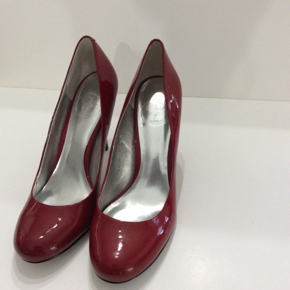 JESSICA SIMPSON Dark Red Patent Leather Pumps 8 - Picture 8 of 8